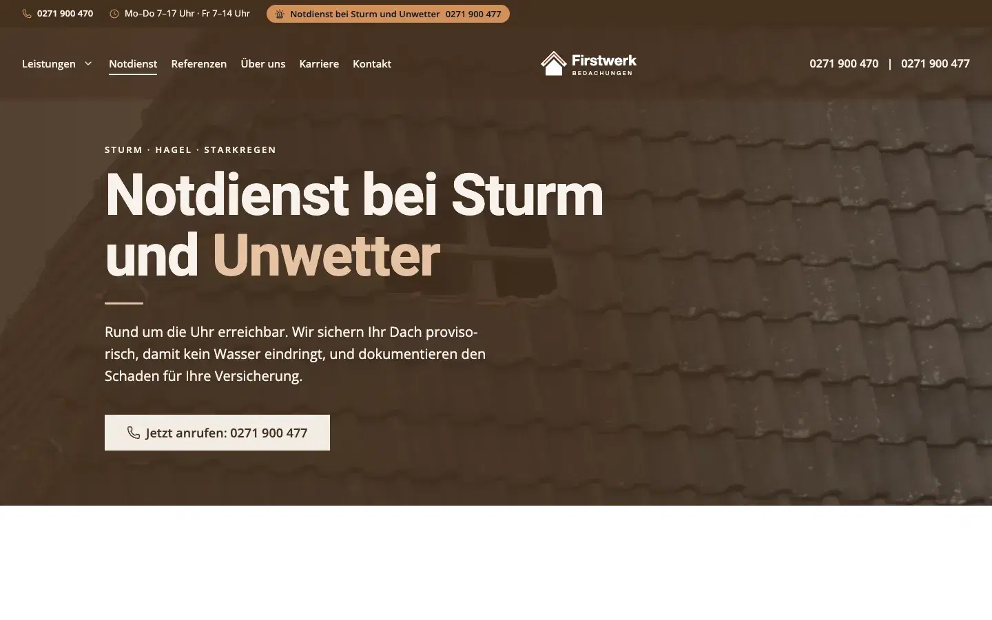 Notdienst-Seite der Beispiel-Website „Firstwerk Bedachungen“: Notdienst-Leiste, Telefonnummern im Kopfbereich, Überschrift „Notdienst bei Sturm und Unwetter“ und Button „Jetzt anrufen“