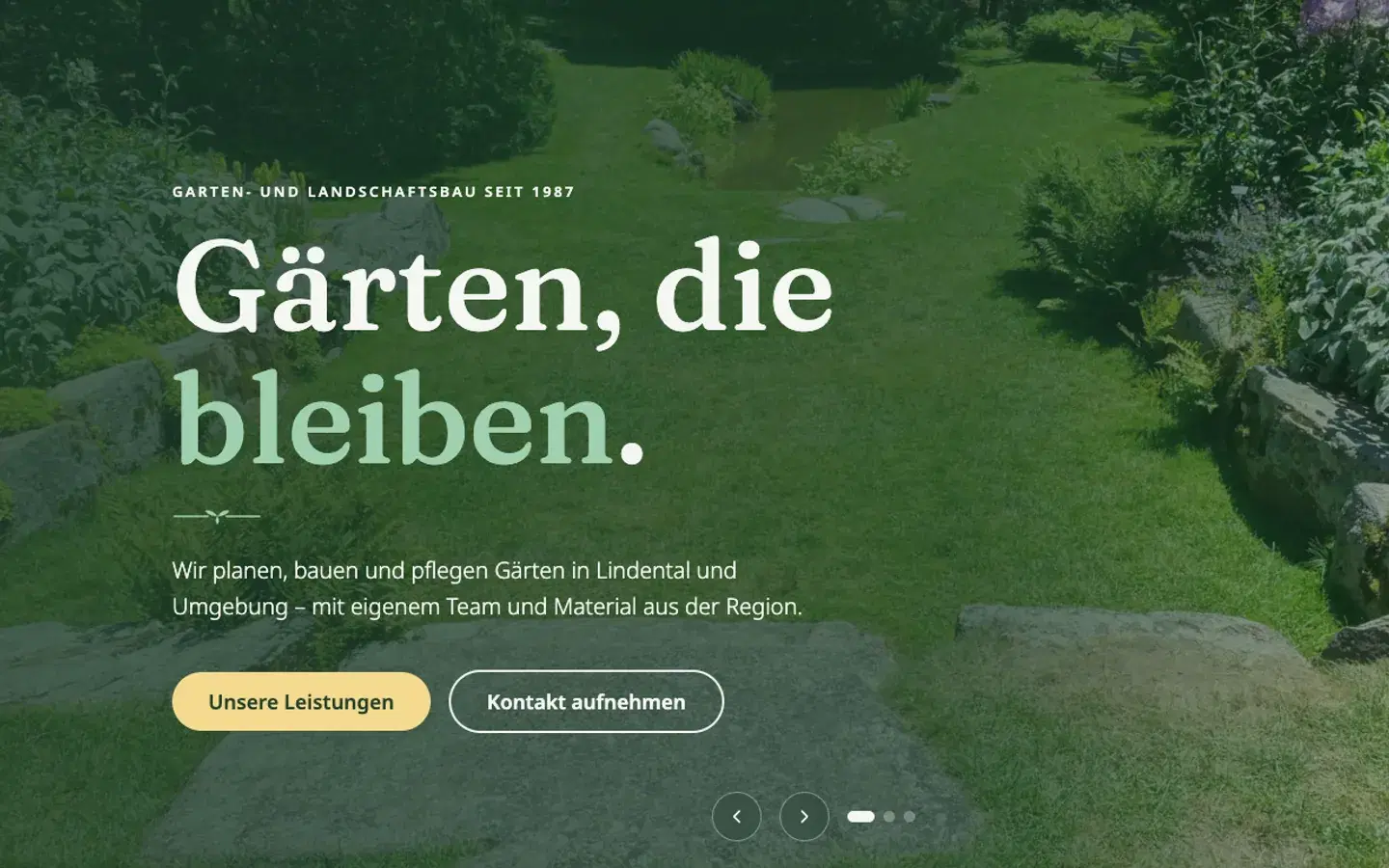 Startseite der Beispiel-Website „Lindgrün Gartenbau“ mit großem Gartenfoto und der Überschrift „Gärten, die bleiben.“