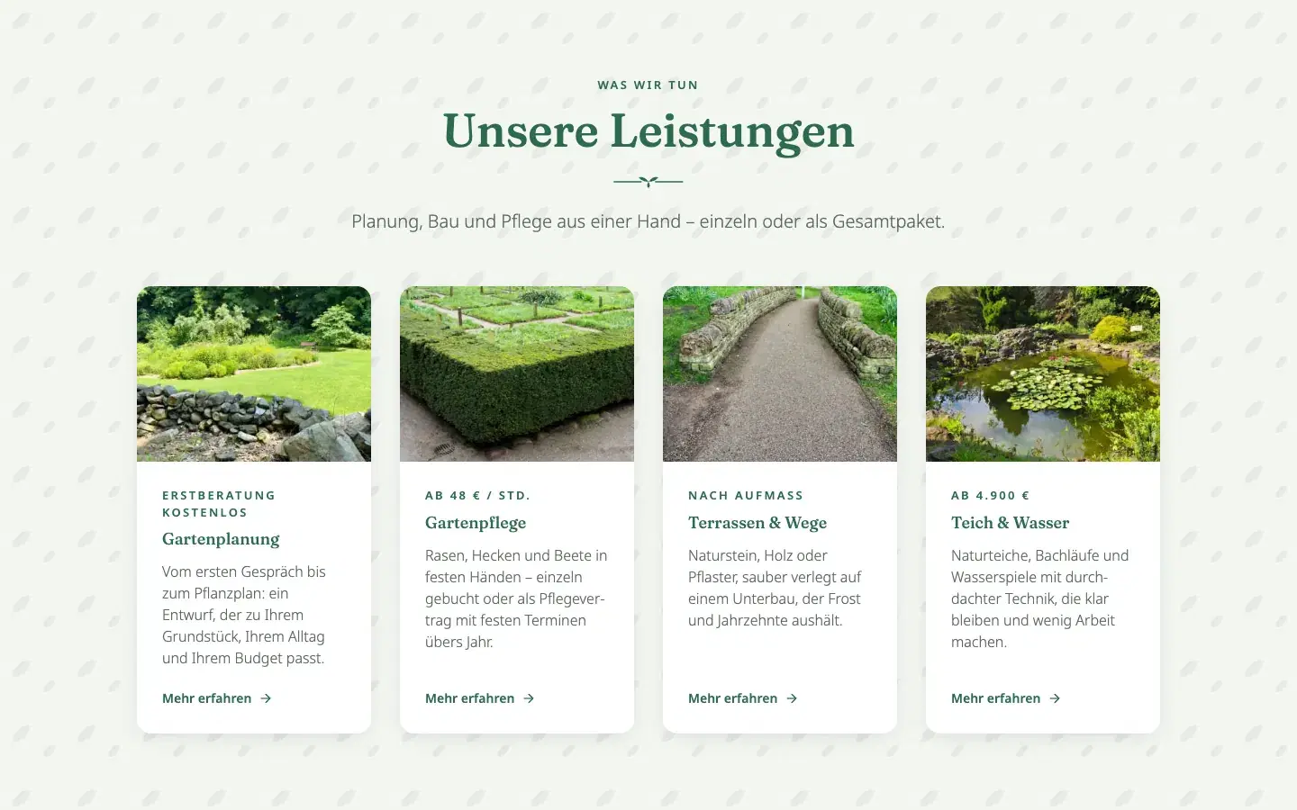 Leistungsübersicht der Beispiel-Website „Lindgrün Gartenbau“ mit Gartenplanung, Gartenpflege, Terrassen und Wegen sowie Teich und Wasser